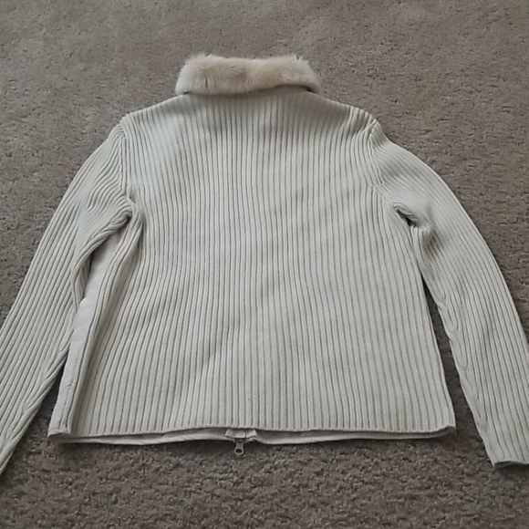 Pullover - Picture 4 of 4